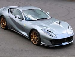 Grigio titanio metallic Gebraucht 2018 Ferrari 812 Coupé | 329.812 €
