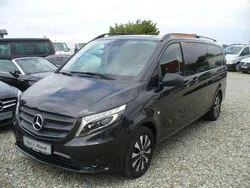 Graphitgrau Gebraucht 2019 Mercedes Vito Van / Kleinbus | 31.500 € (Fairer Preis)