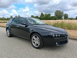 Schwarz Gebraucht 2010 Alfa Romeo 159 Kombi | 2.750 € (Fairer Preis)