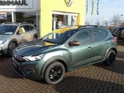 Zedergrün Neu 2025 Dacia Sandero Extreme Kleinwagen | 22.529 €