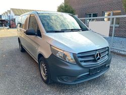 Grau Gebraucht 2016 Mercedes Vito Van / Kleinbus | 18.900 € (Teuer)