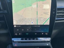 Weiß Gebraucht 2021 Renault Megane E-Tech Techno Limousine | 10.472 €