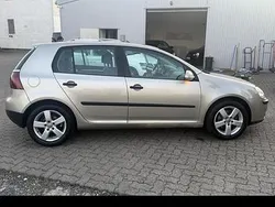 Gebraucht 2004 VW Golf V Limousine | 2.500 € (Fairer Preis)