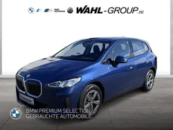 Blau Gebraucht 2023 BMW 218 Active Tourer Performance Van / Kleinbus | 26.890 € (Guter Preis)
