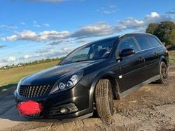 Schwarz Gebraucht 2007 Opel Vectra Kombi | 900 €