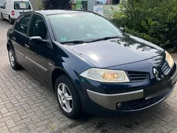 Blau Gebraucht 2007 Renault Mégane II Limousine | 1.400 €