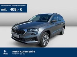 Graphitegrau metallic Gebraucht 2024 Skoda Karoq Style SUV | 29.930 € (Guter Preis)
