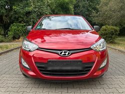 Rot Gebraucht 2014 Hyundai i20 Kleinwagen | 4.700 €