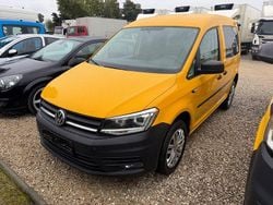 Gelb Gebraucht 2020 VW Caddy Trendline Van / Kleinbus | 18.990 € (Fairer Preis)