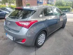 Grau Gebraucht 2013 Hyundai i30 Limousine | 5.990 € (Guter Preis)