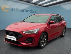 Rot Gebraucht 2024 Ford Focus ST-Line Kombi | 23.499 € (Guter Preis)