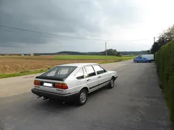 Weiß Gebraucht 1988 VW Passat Limousine | 7.000 €