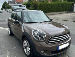 Braun Gebraucht 2012 Mini Cooper Countryman SUV | 5.800 € (Fairer Preis)