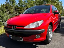 Rot Gebraucht 2003 Peugeot 206 Limousine | 1.290 € (Fairer Preis)