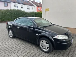 Schwarz Gebraucht 2004 Renault Mégane Cabriolet Authentique Cabrio | 3.333 € (Teuer)