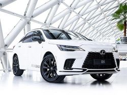 Weiß Gebraucht 2023 Lexus RX500h Sport Line SUV | 76.399 € (Teuer)
