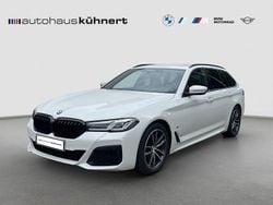 Alpinweiss iii Gebraucht 2022 BMW 520 M Sport Kombi | 33.755 € (Fairer Preis)