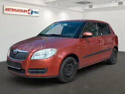 Orange Gebraucht 2007 Skoda Fabia Limousine | 1.799 € (Guter Preis)