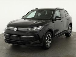 Grenadill schwarz metallic Neu 2025 VW Tiguan Life SUV | 38.495 € (Guter Preis)