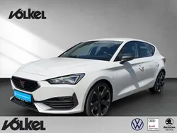 Weiß Gebraucht 2022 Cupra Leon VZ Limousine | 25.810 € (Guter Preis)