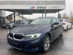Blau Gebraucht 2022 BMW 330 Sport Line Limousine | 32.900 € (Fairer Preis)