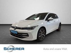 Weiß (metallic) Gebraucht 2025 VW Golf VIII Style Limousine | 29.700 € (Fairer Preis)
