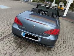 Grau Gebraucht 2004 Peugeot 307 CC Cabrio | 2.500 € (Teuer)