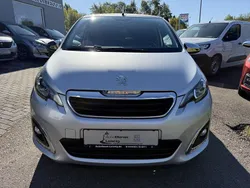 Silber Gebraucht 2017 Peugeot 108 Allure Kleinwagen | 10.450 € (Etwas zu teuer)
