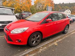 Rot Gebraucht 2014 Ford Focus SYNC Edition Limousine | 3.489 € (Superpreis)