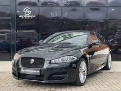 Schwarz Gebraucht 2014 Jaguar XF Limousine | 8.900 € (Guter Preis)