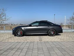 Grau Gebraucht 2024 Mercedes E63S AMG AMG Limousine | 109.000 €