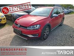 Rot Gebraucht 2015 VW Golf VII Limousine | 7.685 € (Superpreis)