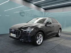 Schwarz Gebraucht 2021 Audi Q8 Ambiente SUV | 65.400 € (Etwas zu teuer)