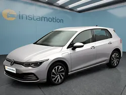 Silber Gebraucht 2021 VW Golf VIII Kleinwagen | 24.349 € (Guter Preis)
