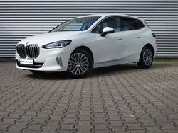Alpinweiss uni Gebraucht 2022 BMW 220 Active Tourer Luxury Line Van / Kleinbus | 25.950 € (Superpreis)