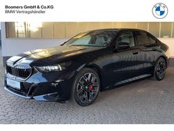 Black sapphire metallic Neu 2025 BMW i5 M Sport Limousine | 75.990 € (Teuer)