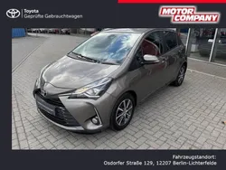 Platinumbronze metallic Gebraucht 2019 Toyota Yaris Basis Limousine | 12.990 € (Teuer)