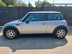 Silber Gebraucht 2005 Mini Cooper Kleinwagen | 899 € (Fairer Preis)