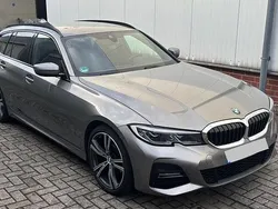 Grau Gebraucht 2021 BMW 320 M Sport Kombi | 27.800 € (Superpreis)