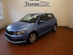 Blau Gebraucht 2016 Skoda Fabia Cool Edition Kleinwagen | 8.390 € (Fairer Preis)