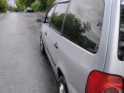 Silber Gebraucht 2004 VW Sharan Van / Kleinbus | 2.300 €