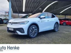 Gletscherweiß schwarz Gebraucht 2022 VW ID.5 Pro SUV | 30.995 € (Guter Preis)