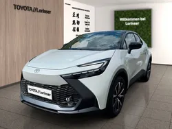 Shimmering silver metallic / d Neu 2024 Toyota C-HR Team SUV | 37.990 € (Fairer Preis)
