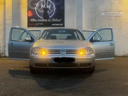 Silber Gebraucht 2002 VW Golf IV Kleinwagen | 1.300 € (Fairer Preis)