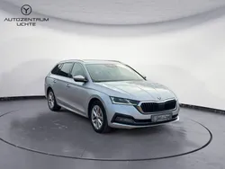 Silber Gebraucht 2020 Skoda Octavia First Edition Kombi | 20.299 € (Fairer Preis)