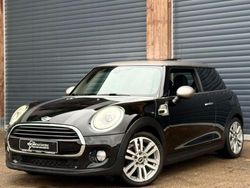 Schwarz Gebraucht 2017 Mini Cooper Chili Kleinwagen | 13.790 € (Fairer Preis)