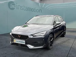 Grau Gebraucht 2024 Cupra Leon Kombi | 29.699 € (Fairer Preis)