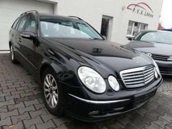 Schwarz Gebraucht 2005 Mercedes E220 Avantgarde Kombi | 2.000 € (Superpreis)