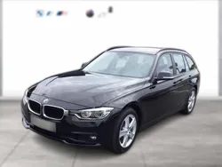 Schwarz Gebraucht 2018 BMW 320 Advantage Kombi | 21.050 € (Etwas zu teuer)