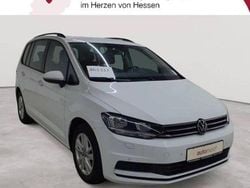 Pure white Gebraucht 2021 VW Touran Comfortline Van / Kleinbus | 22.290 € (Guter Preis)